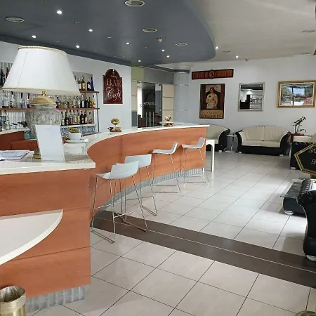 Ninfa 3* 阿维里亚那